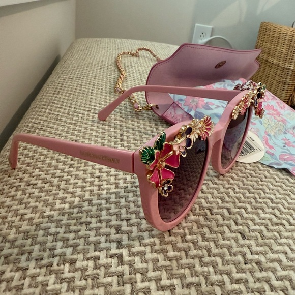 LoveShackFancy Ravi Sunglasses in Peony Pink - Picture 6 of 11
